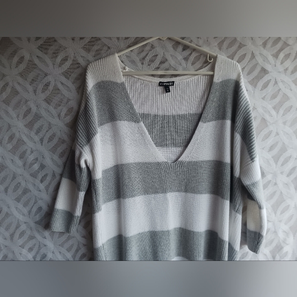 Express tunic sweater medium nwot white gray striped sift cotton - Picture 4 of 6